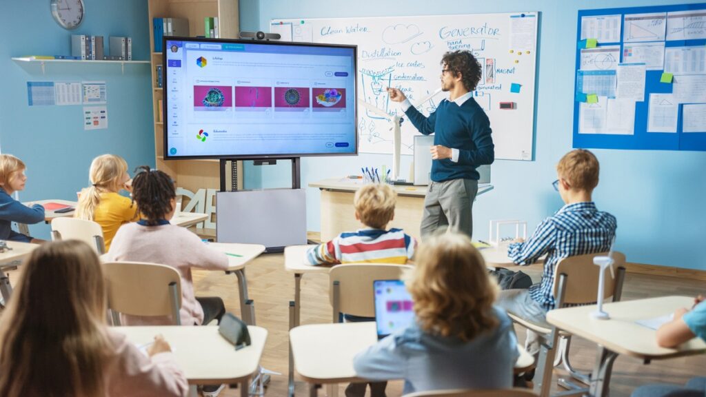 Classroom30x